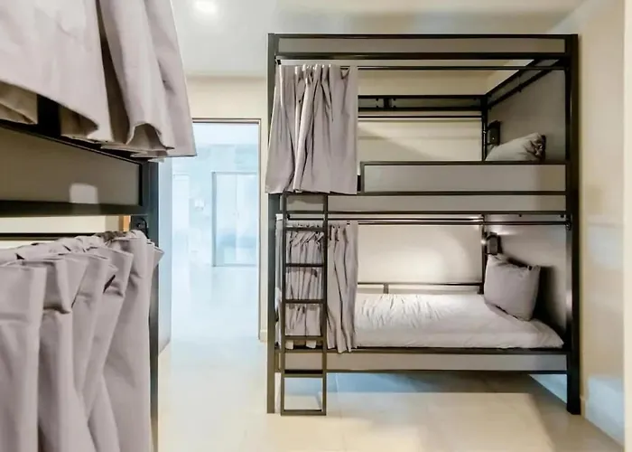 Shared Room Men Low Bed